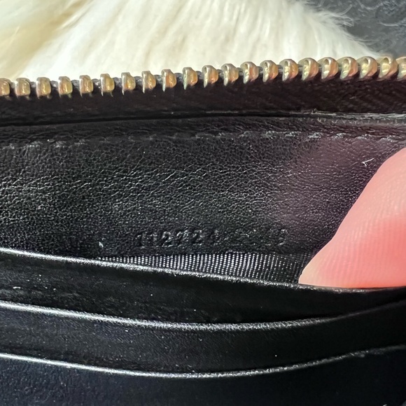 Gucci Guccisima Leather Wallet & Box | Serial No. 112724 2149 Preloved condition - Picture 9 of 10